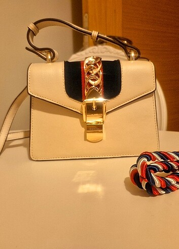 Beden beyaz Renk GUCCİ İTHAL ÇANTA KULLANILMADI