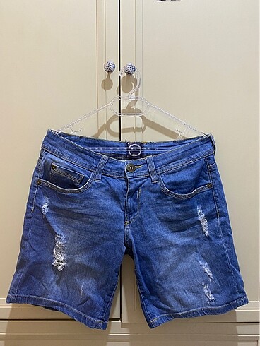 Bershka Vintage Jean Mavi Kısa Kot Şort