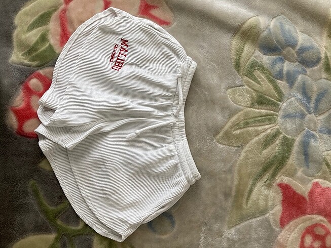 Bershka günlük şort