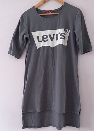 Levi's T-shirt 