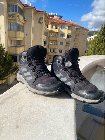 Orijinal Adidas terrex çocuk botu