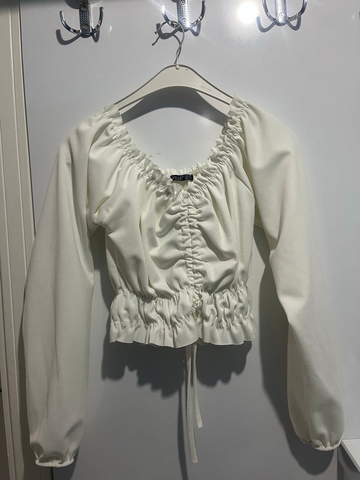 Beyaz Bağcıklı V Yaka Kısa Bluz - Görsel 2