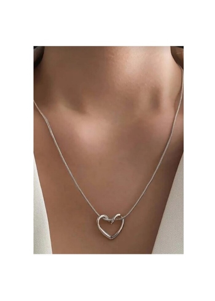 Çelik Gümüş Renk Yılan Zincir Kalp Kolye - Görsel 2