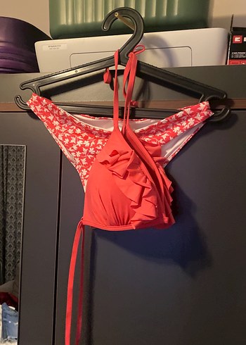 Kırmızı Desenli Strappy Bikini Altı - Görsel 2