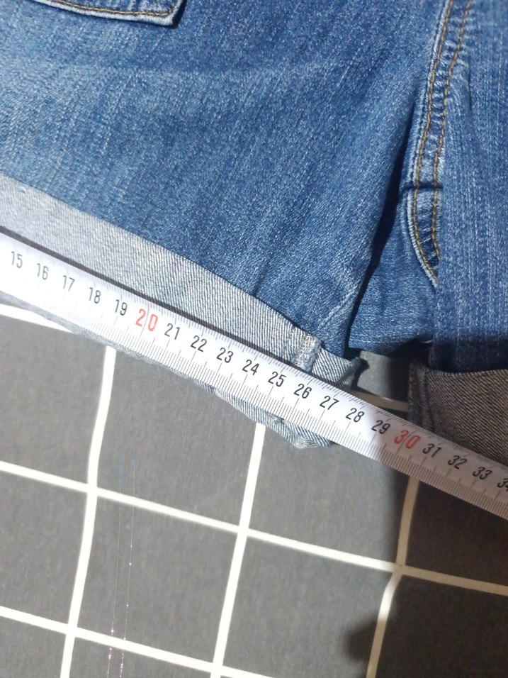 Kadın Mavi Denim Askılı Şort Tulum - Görsel 4