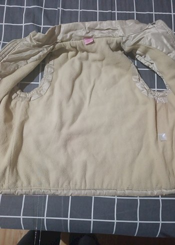 Kız Çocuk Bej Düğmeli Kolsuz Yelek - Görsel 7