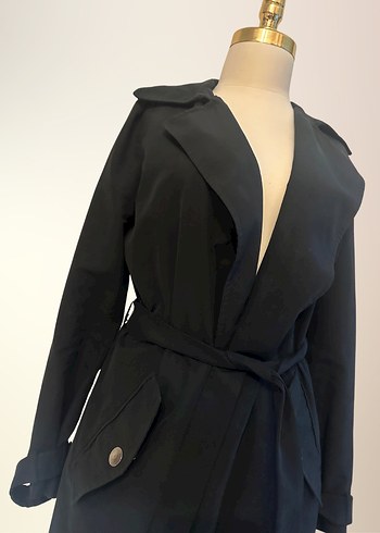 Siyah Kuşaklı Uzun Kadın Trençkot - Görsel 2