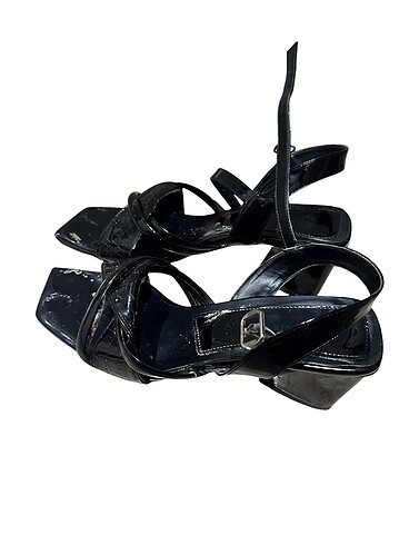 Fabrika Siyah Rugan Topuklu Sandalet  39 Numara, Şık Ayakkabı - Görsel 6