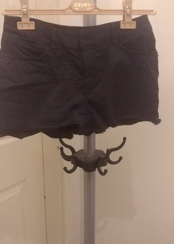 Üst, şort, ayakkabı - Görsel 7