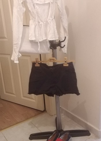 Üst, şort, ayakkabı - Görsel 11