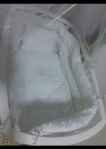 Beden Beyaz Sallanan Sepet Beşik