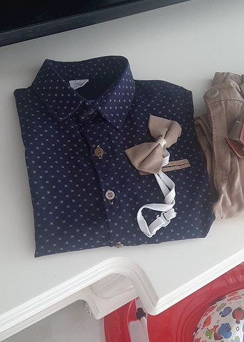 Düğmeli Baskılı Gömlek ve Papyonlu Erkek cocuk takim