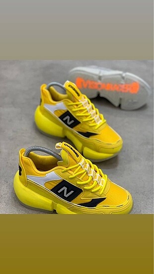 New balance unisex sneaker