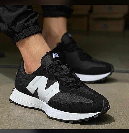 new balance unisex sneaker