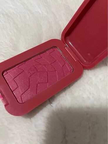 NYX NYX BUTTERMELT ALLIK