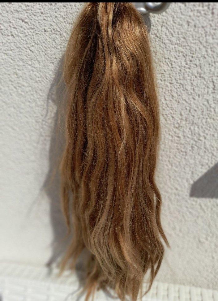 Tepe topuz saç. Gerçek saçtır. - Görsel 2