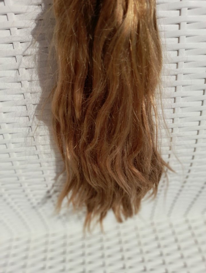Tepe topuz saç. Gerçek saçtır. - Görsel 4