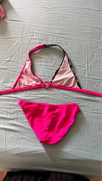 7 Yaş Beden pembe Renk 7 yaş bikini