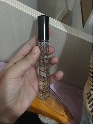 Victoria secret tease rollerball