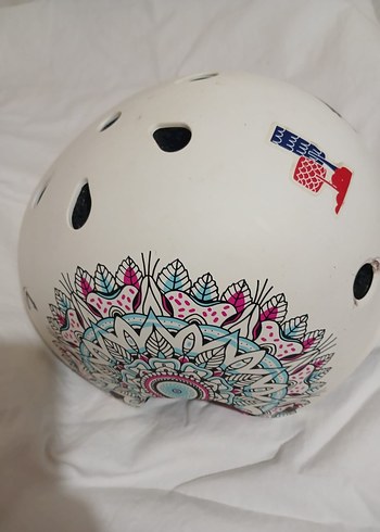 Renkli Desenli Çocuk Kaskı - Görsel 2