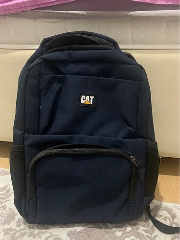 Cat Sırt Çantası Etiketli
