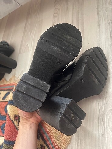 37 Beden siyah Renk Topuklu Bot