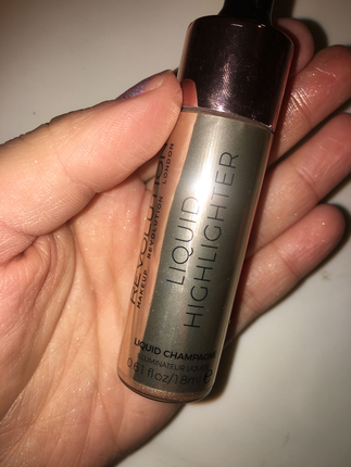 Makeup revolution likit highlighter 
