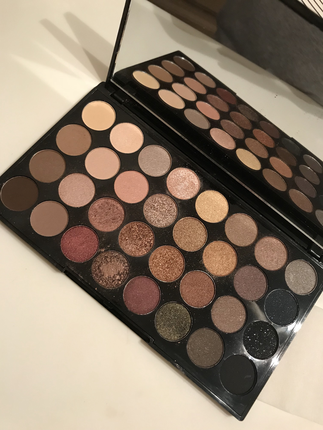 Makeup revolution palet 
