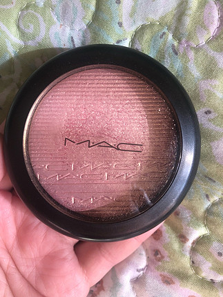 xl Beden Mac beaming blush aydınlatıcı 