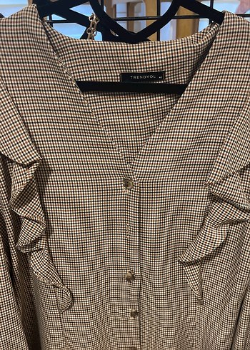 Düğmeli V Yaka Uzun Kollu Kadın Gömlek - Görsel 2