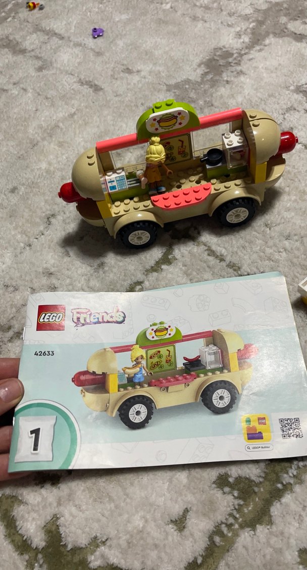 LEGO Friends Hot Dog Arabası Oyuncak Seti - Görsel 4