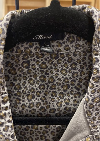 Düğmeli Leopar Desenli Kadın Tulum - Görsel 2