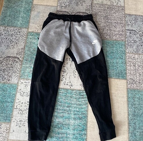 NİKE TECH FLEECE PANDA