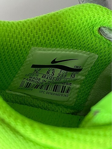 23 Beden gri Renk Orijinal Nike çocuk ayakkabısı