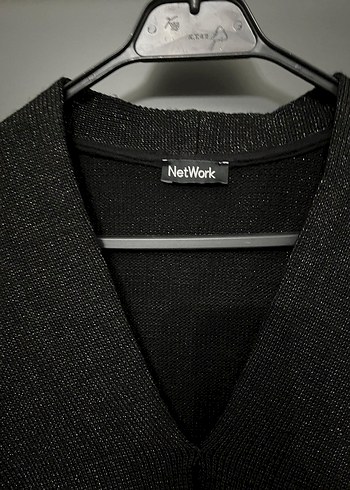 networkSiyah V Yakalı Kadın Bluz - Görsel 8