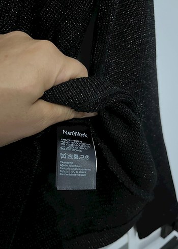 networkSiyah V Yakalı Kadın Bluz - Görsel 6