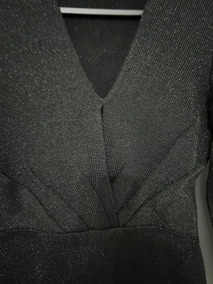 networkSiyah V Yakalı Kadın Bluz - Görsel 5