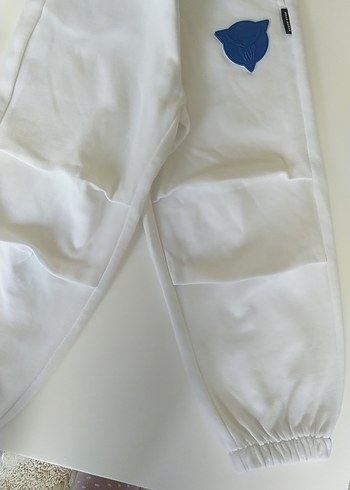 Beyaz Baskılı Kapüşonlu Erkek Eşofman Takımı - Görsel 6