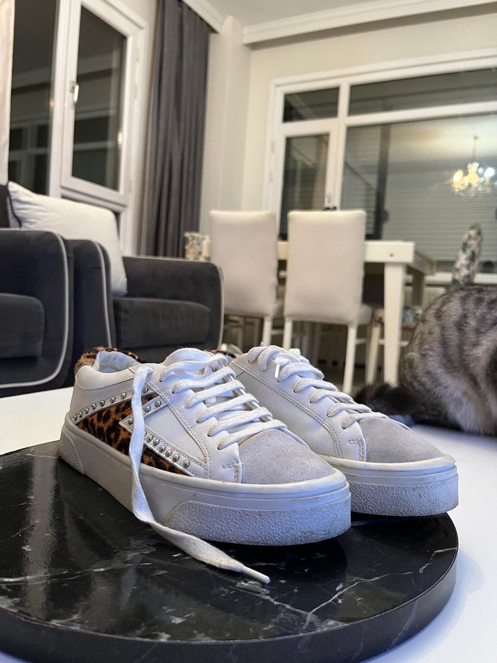 Leopar Desenli Beyaz  Spor Ayakkabızara marka.38numara - Görsel 5