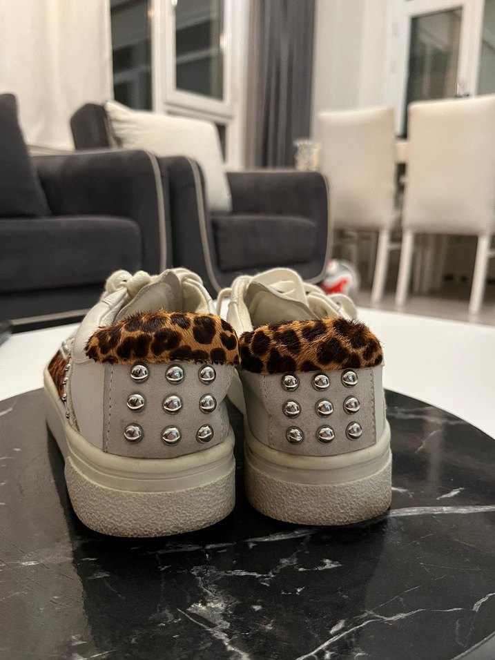 Leopar Desenli Beyaz  Spor Ayakkabızara marka.38numara - Görsel 3