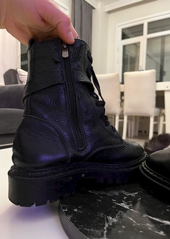 Siyah Deri Rock Punk Tokalı Kadın Bot - Görsel 5