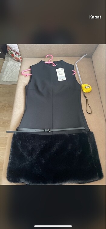 xs Beden Zara siyah kürklü elbise