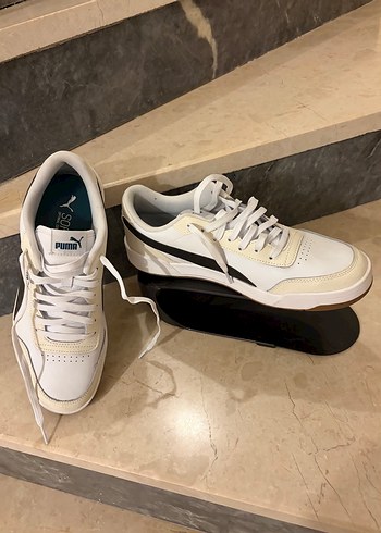 Puma Beyaz Siyah Spor Ayakkabi