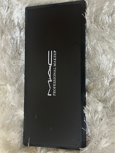 Mac makeup