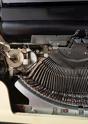 Beyaz Brother Delüx Daktilo - Görsel 4