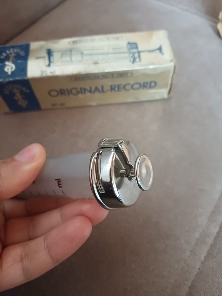 20 ml Metal Enjeksiyon Şırıngası - Görsel 2