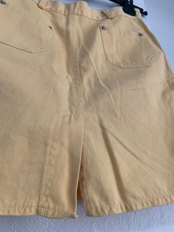 Düğmeli Sarı Mini Etek - Görsel 3