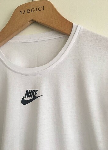 Nike T-shirt 