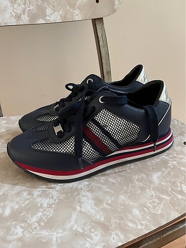 tommy hilfiger ayakkabı