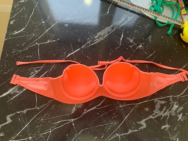 Diğer Yavruağzı bikini üstü